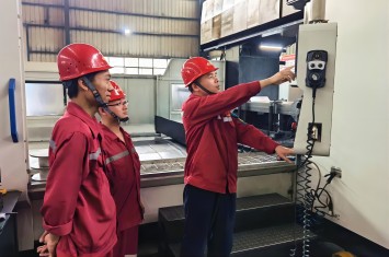 光榮上榜！冶金裝備事業(yè)部員工祁新建獲評2021年度“西峽大工匠”